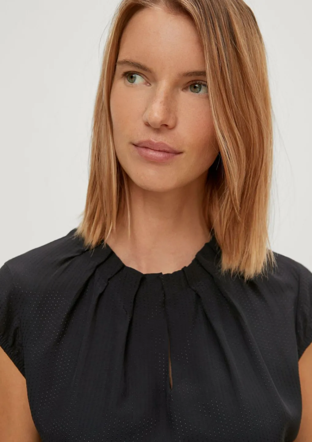 Viskosebluse mit Strukturmuster-Comma Discount