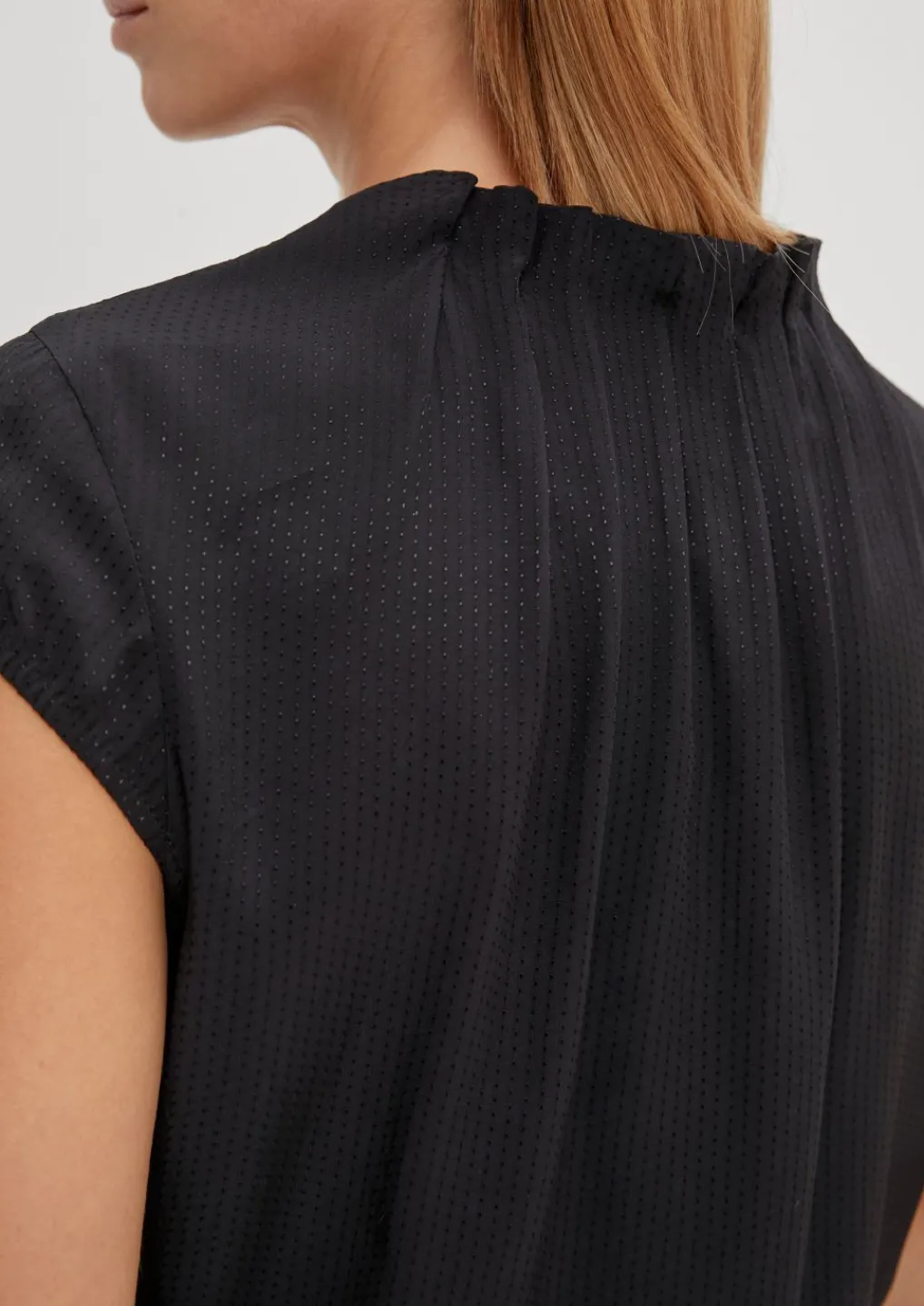 Viskosebluse mit Strukturmuster-Comma Discount