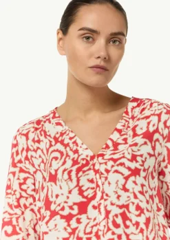 Viskosebluse mit V-Ausschnitt-Comma Hot
