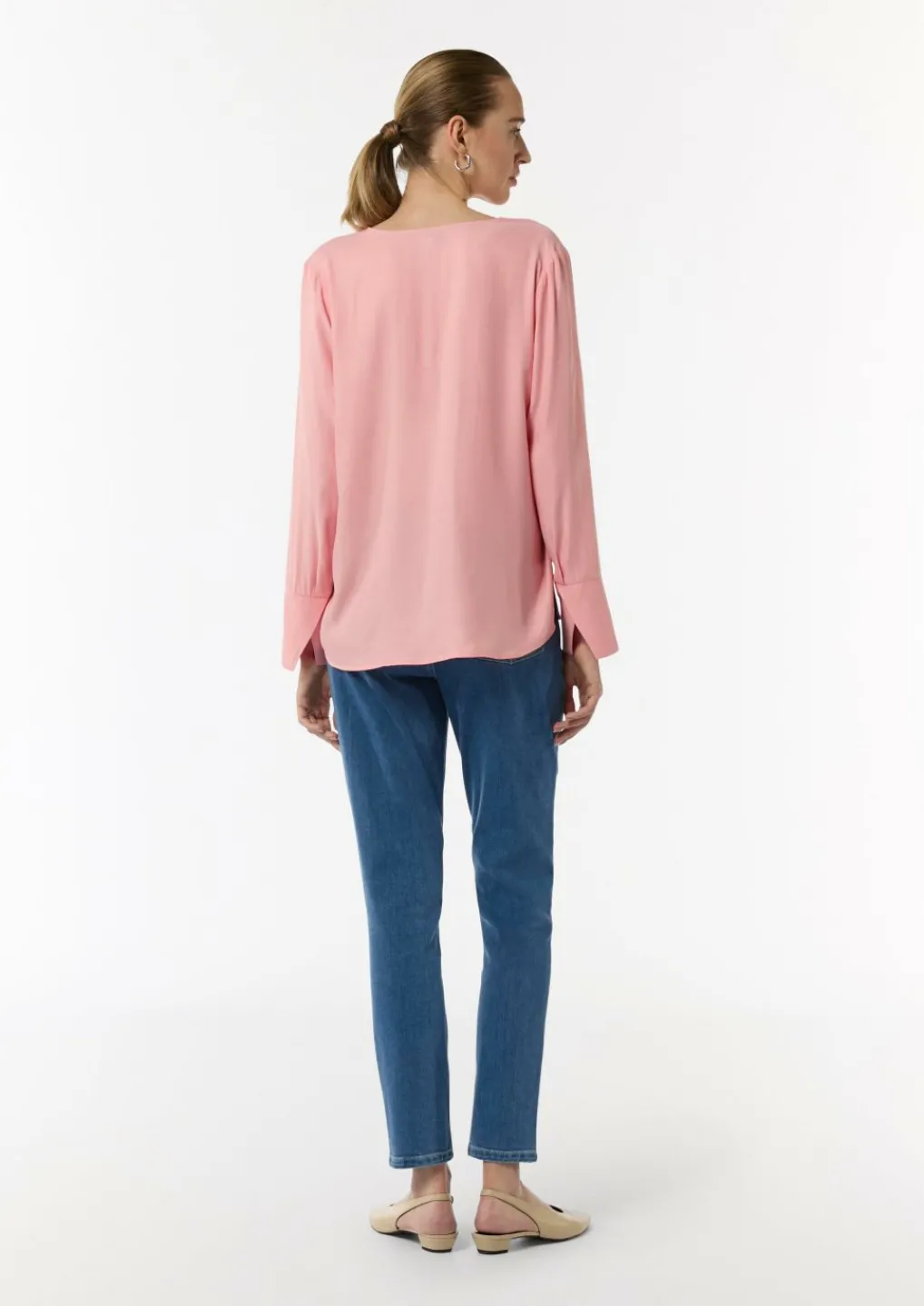 Viskosebluse mit V-Ausschnitt-Comma New